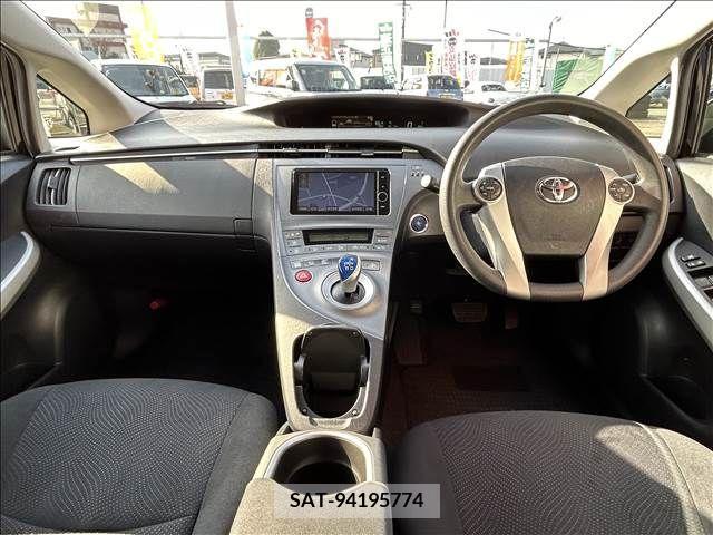 Toyota PRIUS 2014-01 282274-3