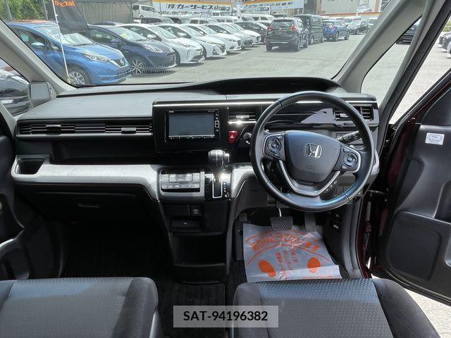 Honda STEP WGN 2019-05 286144-3