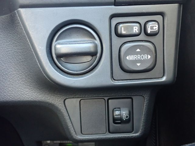 Toyota COROLLA AXIO 2012-10 28219-17