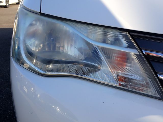 Toyota COROLLA AXIO 2012-10 28219-8