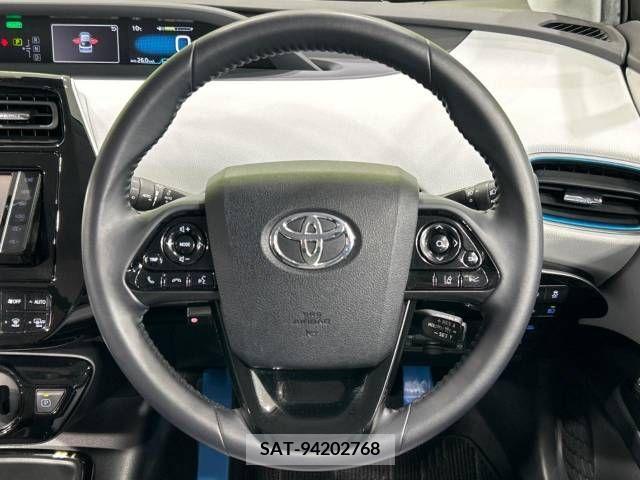 Toyota PRIUS 2021-03 221041-11