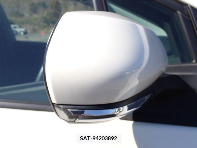 Toyota PRIUS 2019-01 237846-3