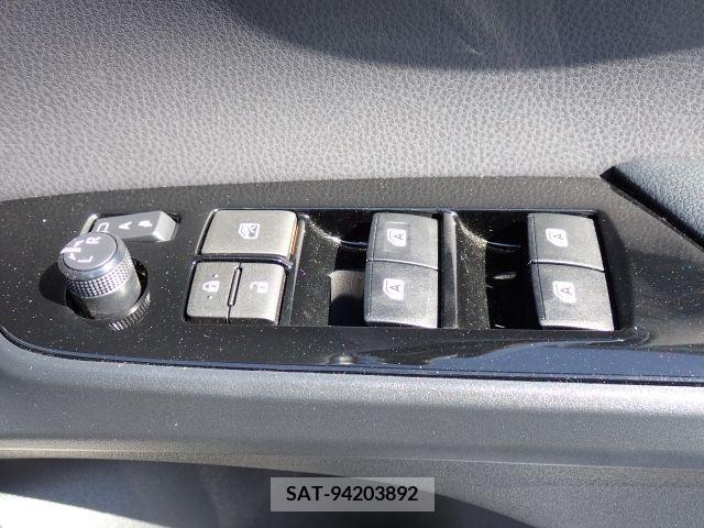 Toyota PRIUS 2019-01 237846-7