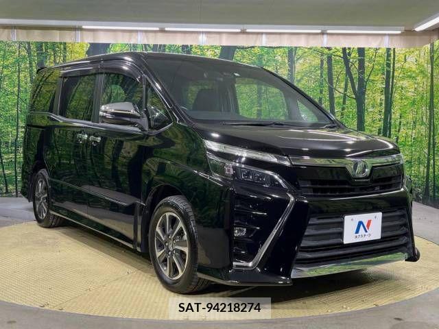 Toyota VOXY 2018-02 223529-17