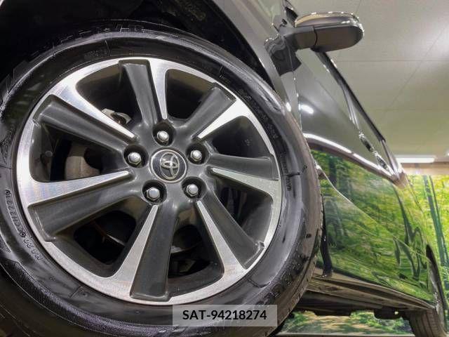 Toyota VOXY 2018-02 223529-14