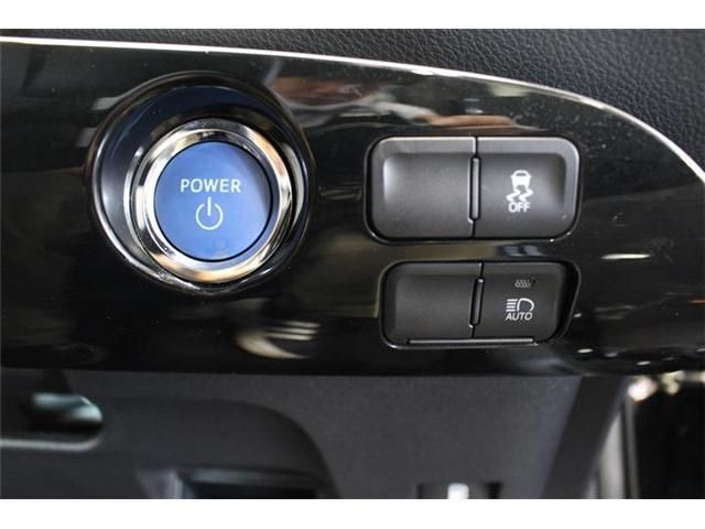 Toyota PRIUS 2020-04 182372-28