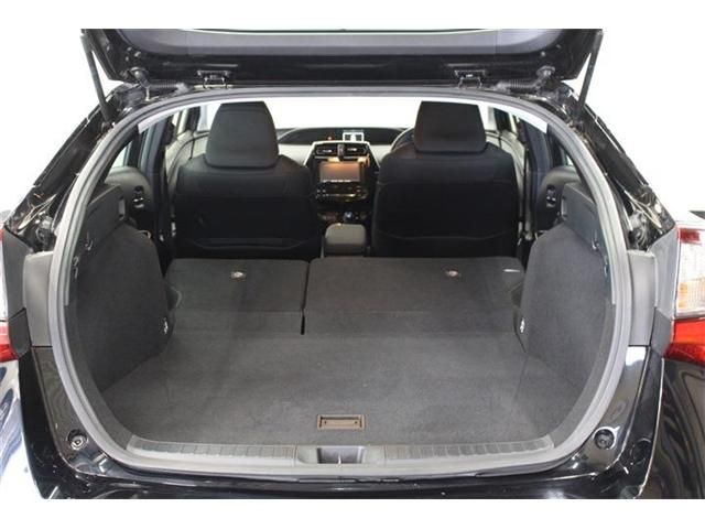 Toyota PRIUS 2020-04 182372-17