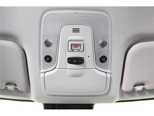 Toyota PRIUS 2020-04 182372-27