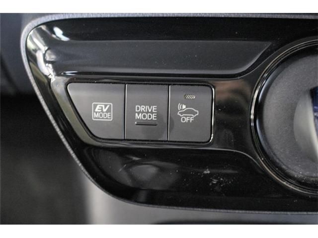 Toyota PRIUS 2020-04 182372-2
