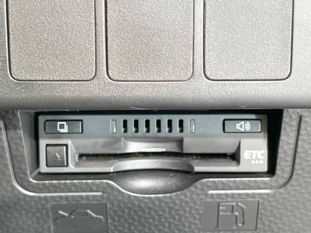 Toyota ROOMY 2018-02 10552-7