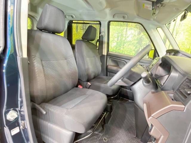 Toyota ROOMY 2018-02 10552-10