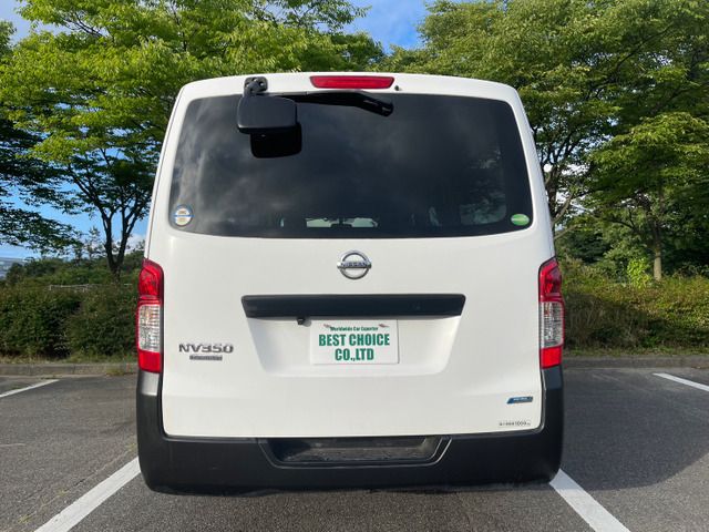 Nissan NV350 Caravan 2014-01 8343-6
