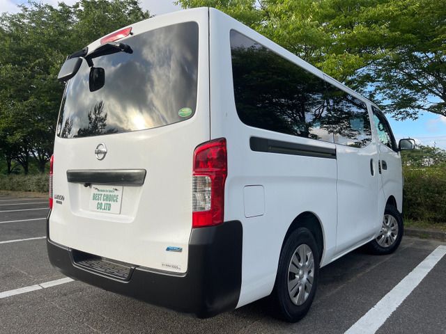 Nissan NV350 Caravan 2014-01 8343-2