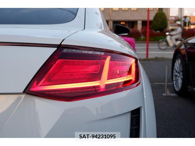 Audi TT 2021-06 261452-11
