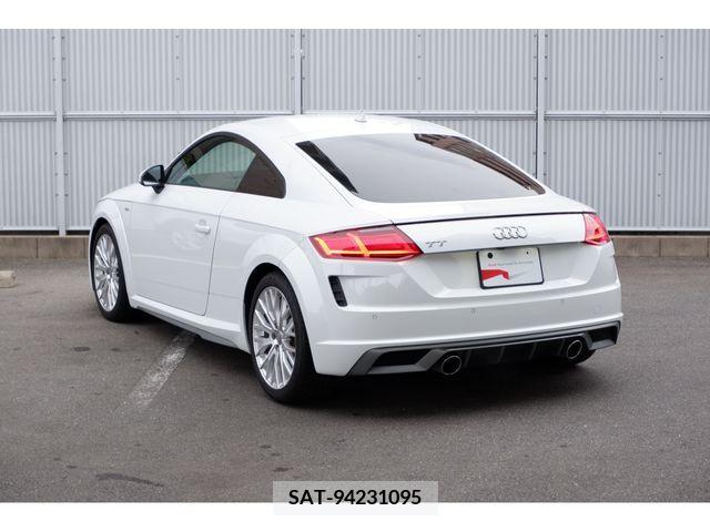 Audi TT 2021-06 261452-2