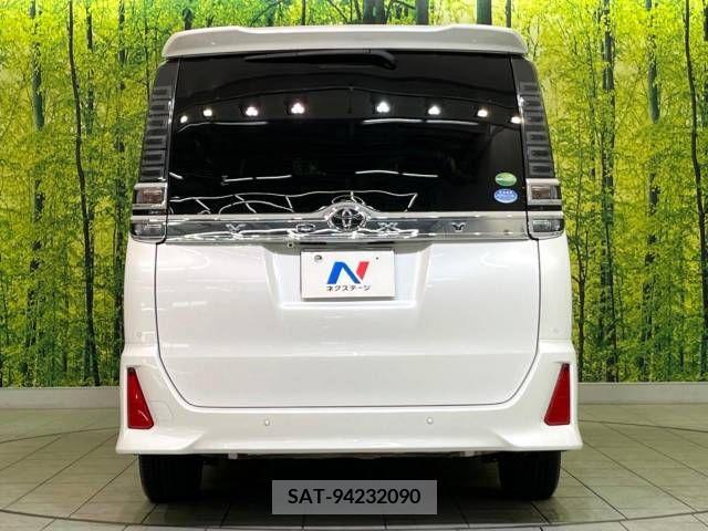 Toyota VOXY 2019-09 289019-13