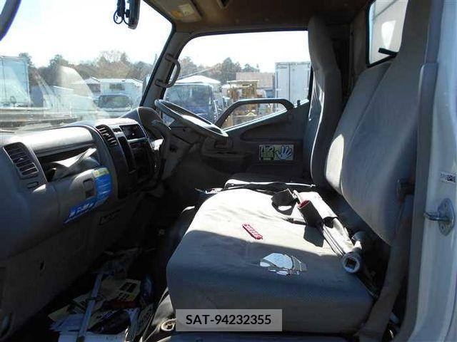 Hino DUTRO 2007-07 267708-13