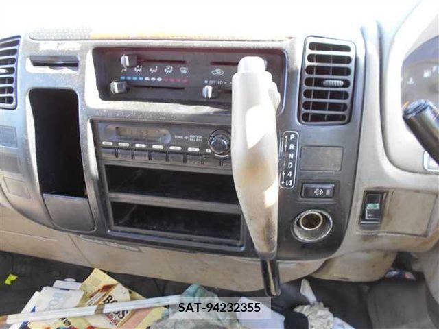 Hino DUTRO 2007-07 267708-8