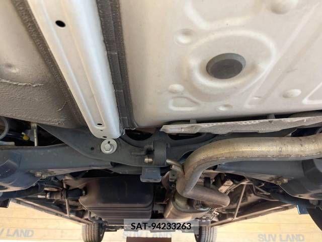 Toyota VELLFIRE 2015-06 332239-18