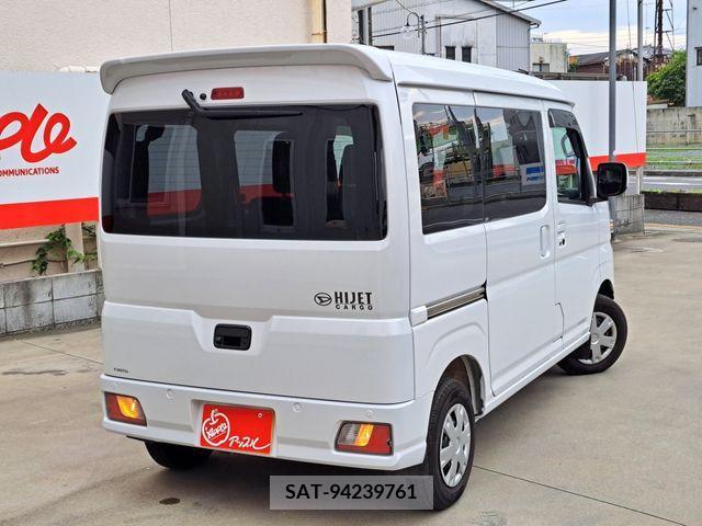 Daihatsu HIJET CARGO 2022-12 326132-1