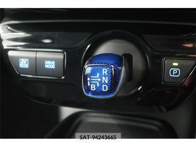 Toyota PRIUS 2022-07 373863-19