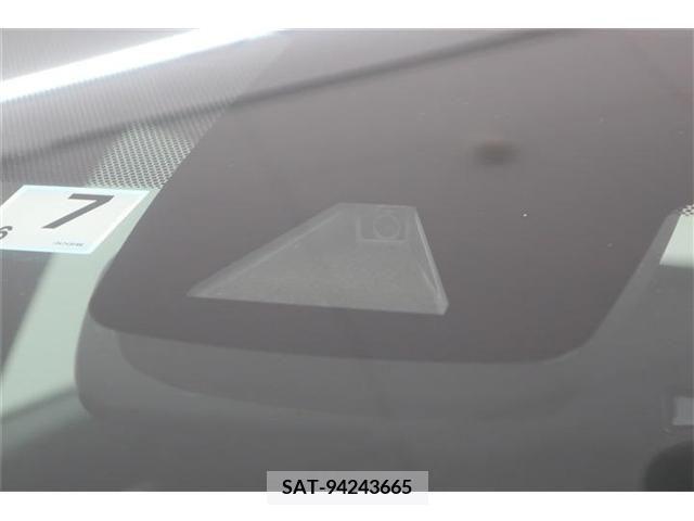 Toyota PRIUS 2022-07 373863-11