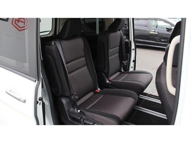 Nissan SERENA 2019-10 186698-13