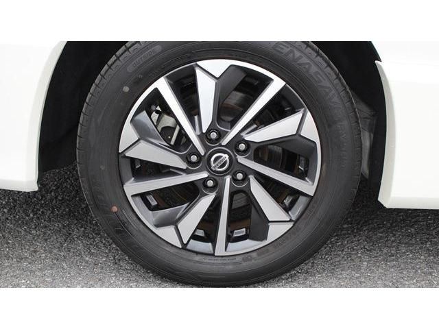 Nissan SERENA 2019-10 186698-9