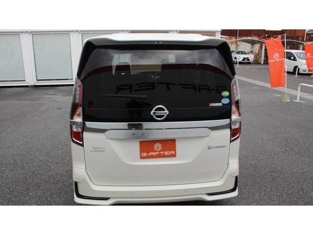Nissan SERENA 2019-10 186698-8