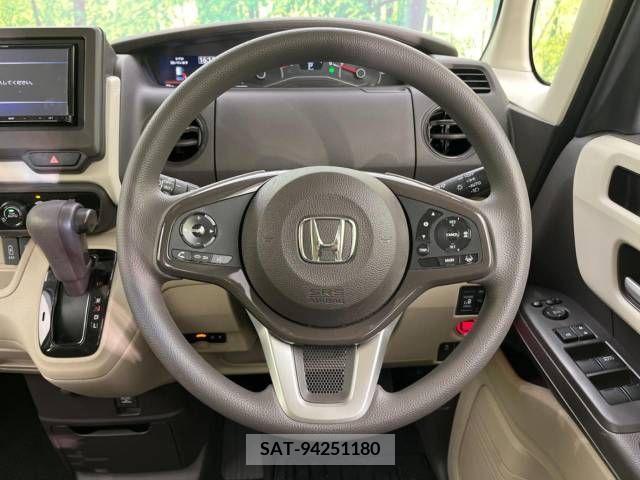Honda N BOX 2018-01 278681-11