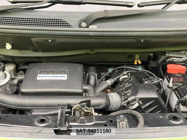 Honda N BOX 2018-01 278681-18