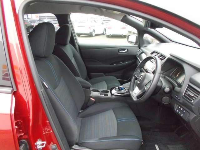 Nissan LEAF 2018-03 3185-13