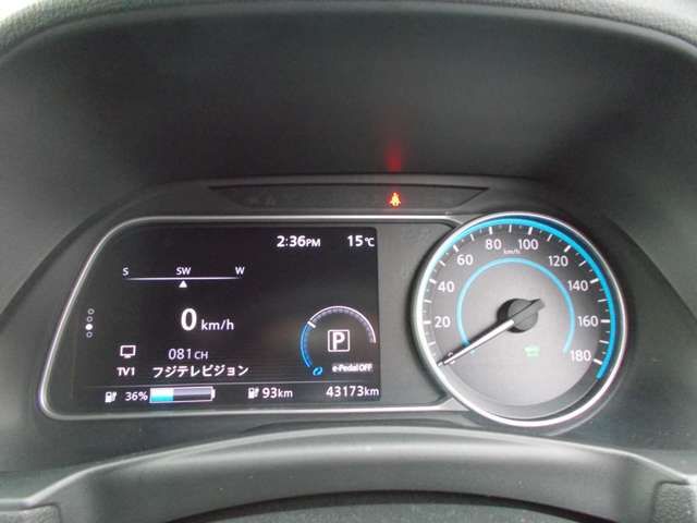 Nissan LEAF 2018-03 3185-9