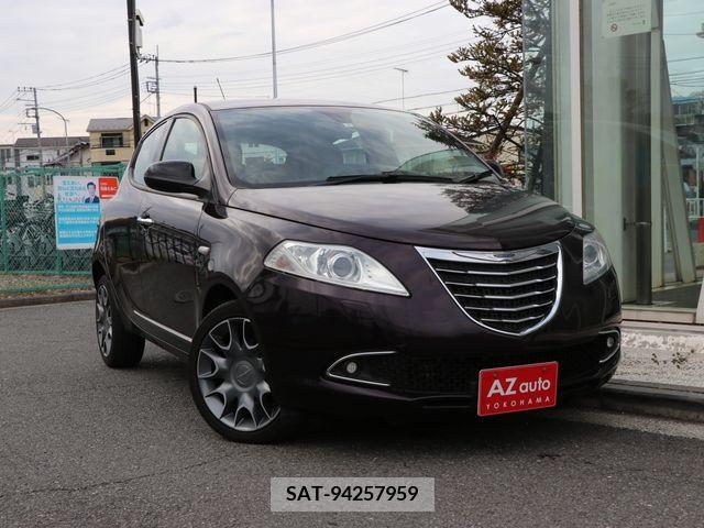 Chrysler YPSILON 2013-06 221850-16
