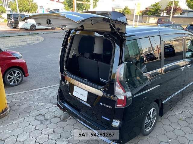 Nissan SERENA 2020-09 331909-6