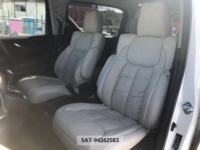 Toyota VELLFIRE 2018-10 210590-21