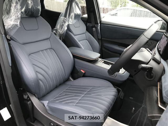 Nissan Ariya 2023-03 323198-10