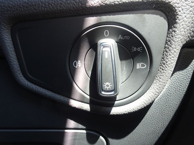 VolksWagen GOLF TOURAN 2017-07 7245-17