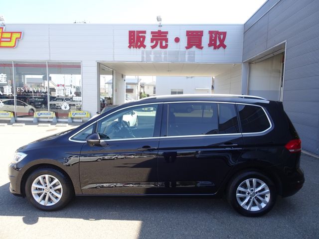 VolksWagen GOLF TOURAN 2017-07 7245-8