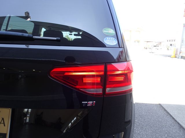 VolksWagen GOLF TOURAN 2017-07 7245-25