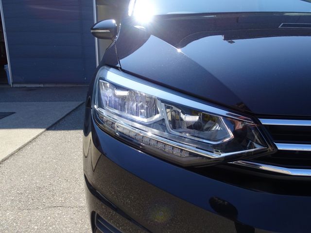VolksWagen GOLF TOURAN 2017-07 7245-24