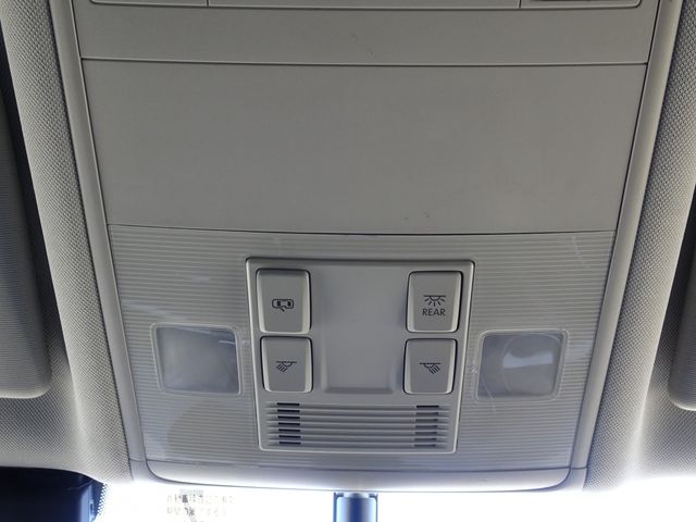 VolksWagen GOLF TOURAN 2017-07 7245-22