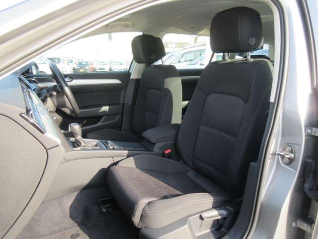 VolksWagen PASSAT VARIANT 2016-01 5716-25