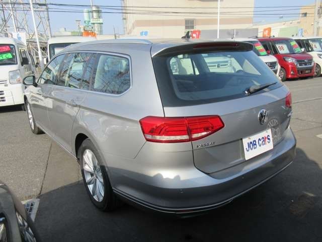 VolksWagen PASSAT VARIANT 2016-01 5716-2