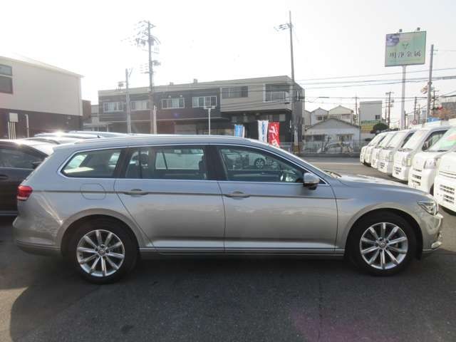 VolksWagen PASSAT VARIANT 2016-01 5716-5