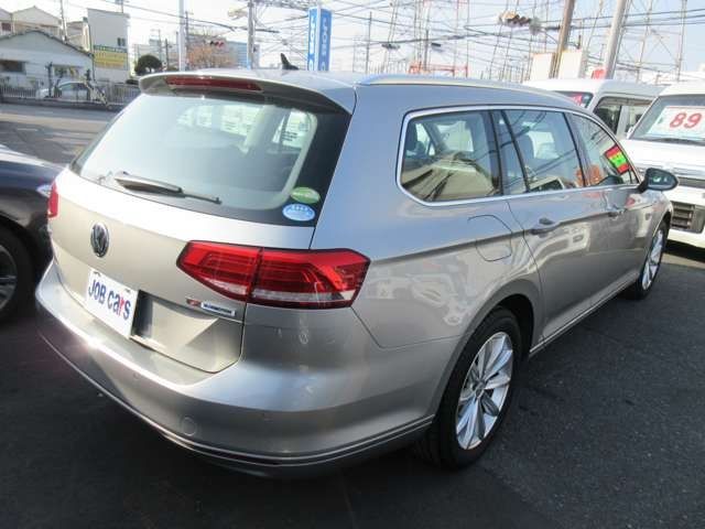 VolksWagen PASSAT VARIANT 2016-01 5716-4
