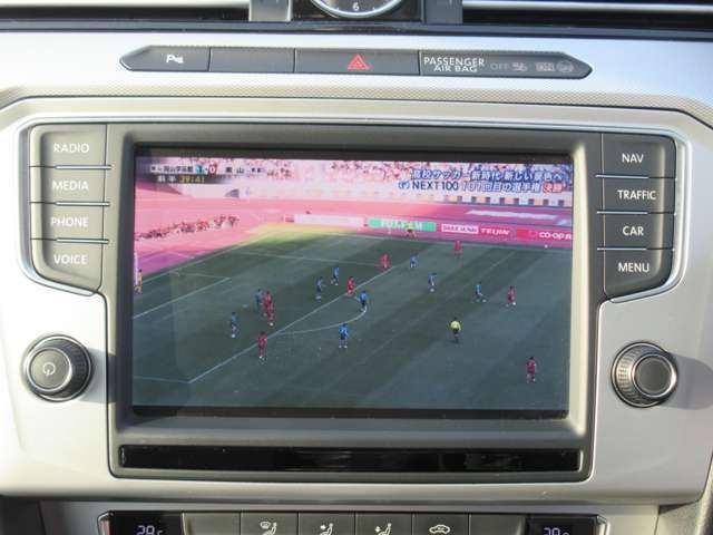 VolksWagen PASSAT VARIANT 2016-01 5716-10