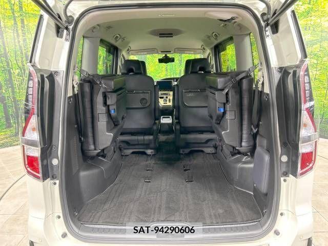 Nissan SERENA 2019-11 284158-11