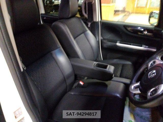 Honda N BOX CUSTOM 2017-03 206478-6