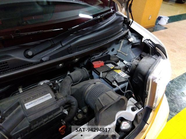 Honda N BOX CUSTOM 2017-03 206478-2